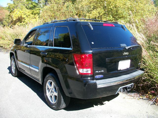 Jeep Grand Cherokee 2005 photo 3