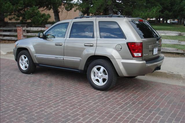 Jeep Grand Cherokee 2005 photo 3