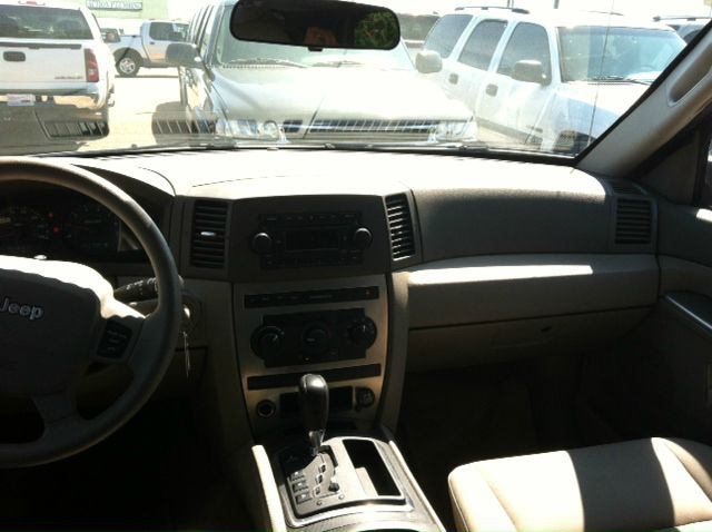 Jeep Grand Cherokee Sedan 4dr SUV