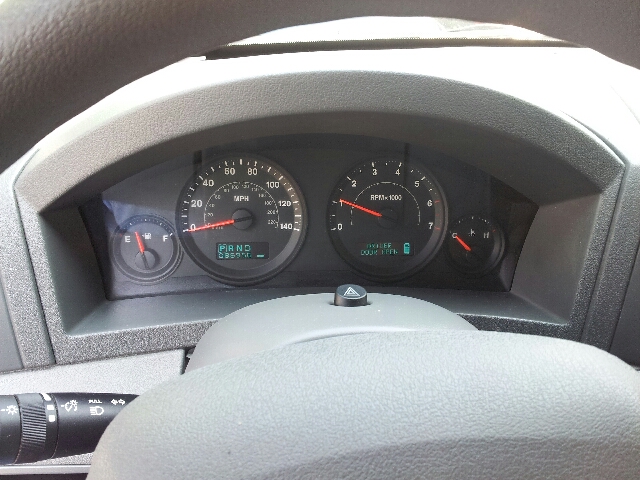Jeep Grand Cherokee 2005 photo 2