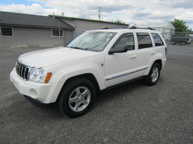 Jeep Grand Cherokee 2005 photo 4