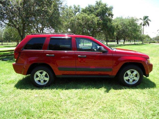 Jeep Grand Cherokee 2005 photo 3