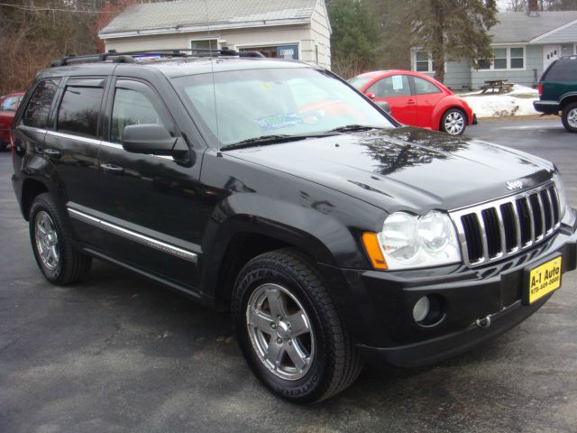 Jeep Grand Cherokee 2005 photo 2