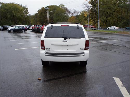 Jeep Grand Cherokee 2005 photo 3
