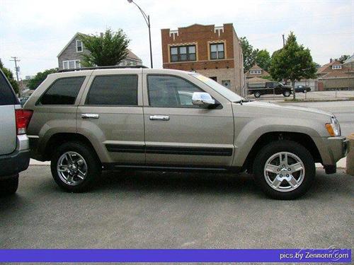 Jeep Grand Cherokee 2005 photo 2
