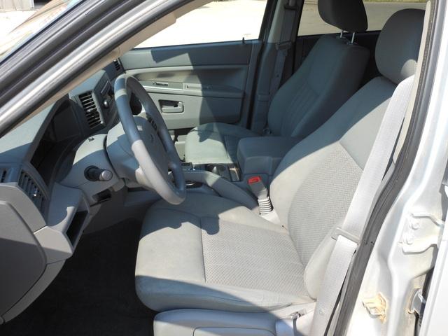 Jeep Grand Cherokee 2005 photo 2