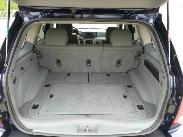 Jeep Grand Cherokee 2005 photo 2