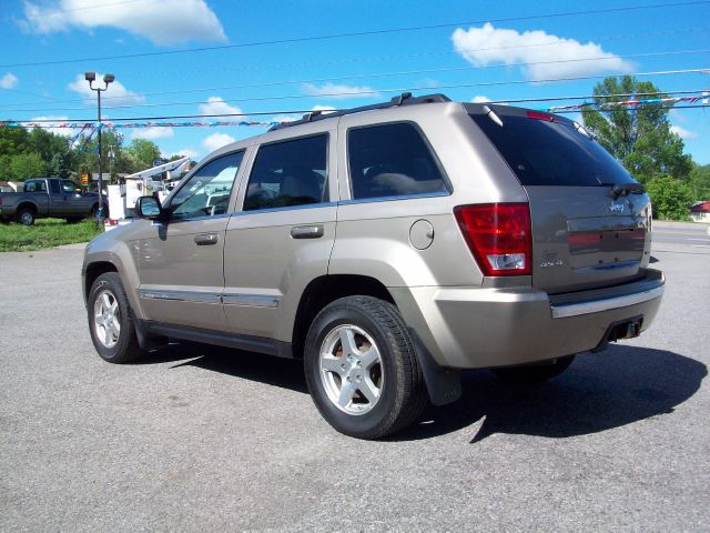 Jeep Grand Cherokee 2005 photo 15