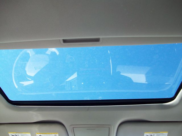 Jeep Grand Cherokee 2005 photo 18