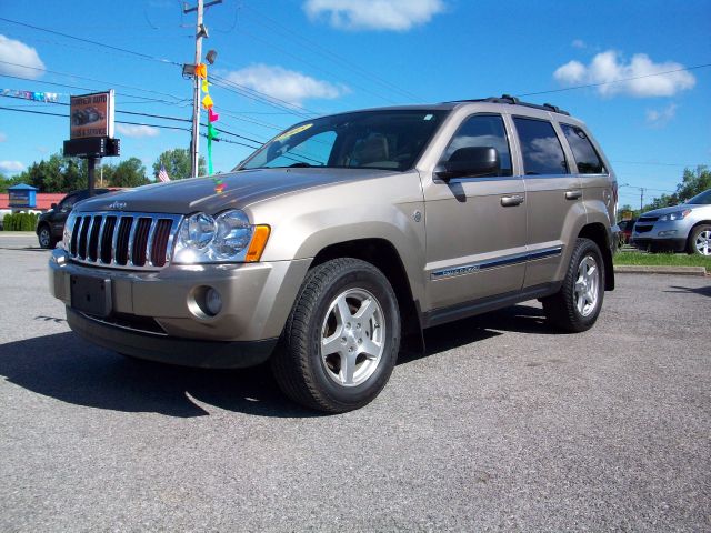 Jeep Grand Cherokee 2005 photo 2