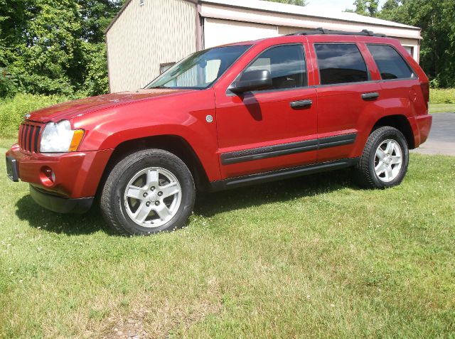 Jeep Grand Cherokee 2005 photo 3