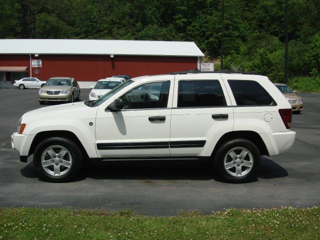 Jeep Grand Cherokee 2005 photo 1
