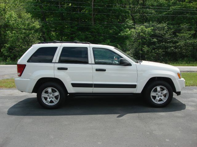 Jeep Grand Cherokee 2005 photo 14