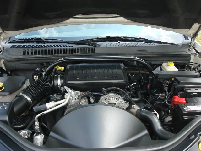 Jeep Grand Cherokee 2005 photo 18
