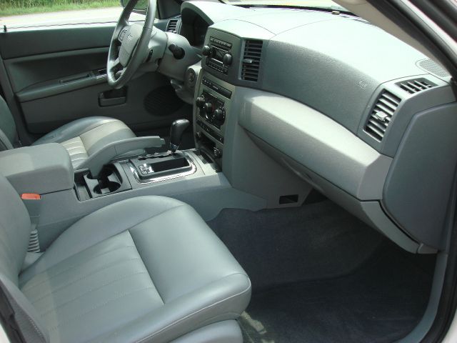 Jeep Grand Cherokee 2005 photo 5