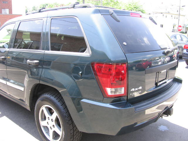 Jeep Grand Cherokee 2005 photo 11