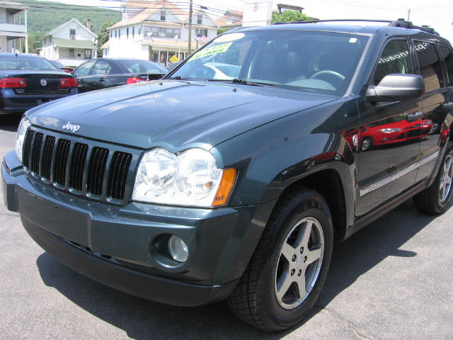 Jeep Grand Cherokee 2005 photo 13