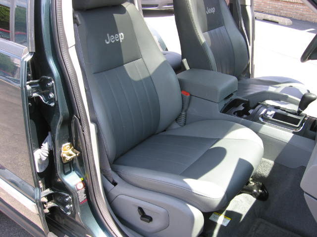 Jeep Grand Cherokee 2005 photo 16