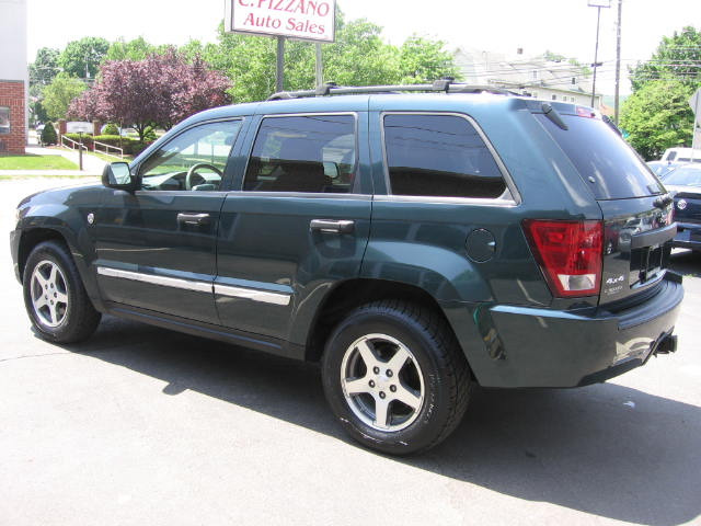 Jeep Grand Cherokee 2005 photo 24