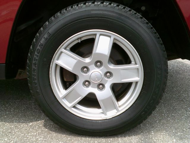 Jeep Grand Cherokee Base W/nav.sys SUV