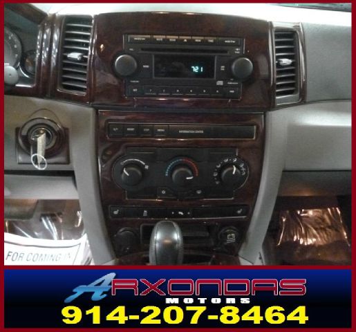 Jeep Grand Cherokee 2005 photo 4