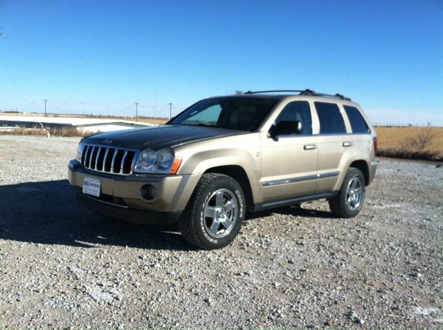 Jeep Grand Cherokee 2005 photo 4