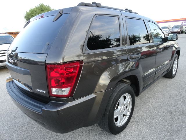 Jeep Grand Cherokee Base W/nav.sys SUV