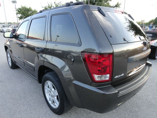 Jeep Grand Cherokee 2005 photo 4