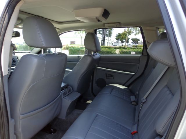 Jeep Grand Cherokee 2005 photo 3