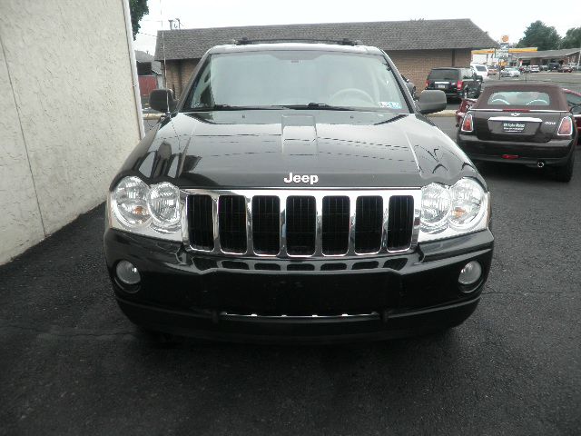 Jeep Grand Cherokee Super SUV