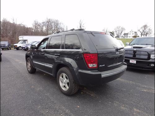 Jeep Grand Cherokee 2005 photo 2