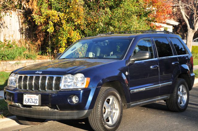 Jeep Grand Cherokee Super SUV