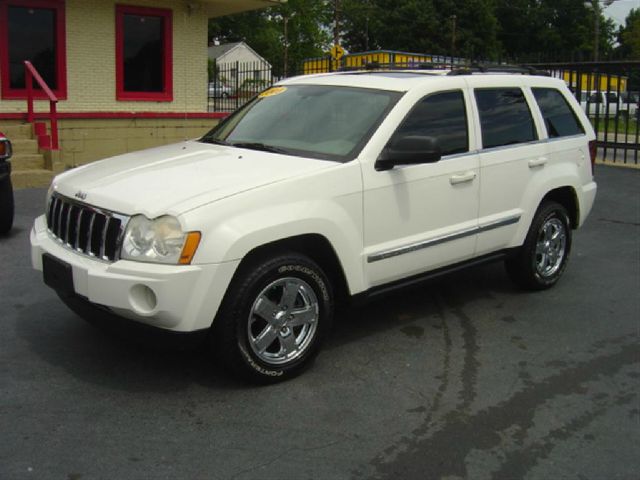 Jeep Grand Cherokee 2005 photo 4
