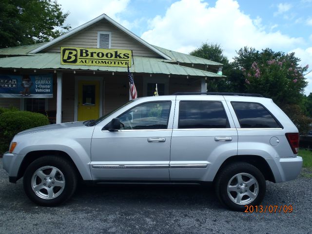 Jeep Grand Cherokee 2005 photo 2