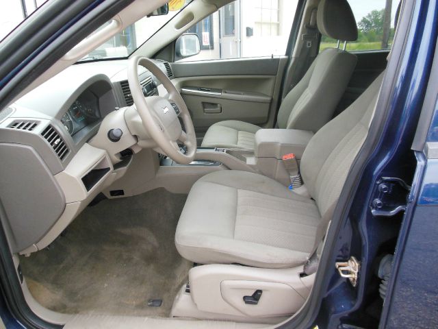 Jeep Grand Cherokee 2005 photo 9