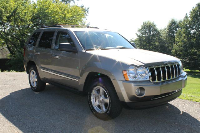 Jeep Grand Cherokee 2005 photo 1