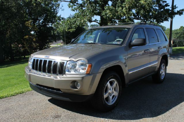 Jeep Grand Cherokee 2005 photo 2