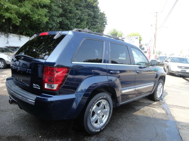 Jeep Grand Cherokee 2005 photo 2