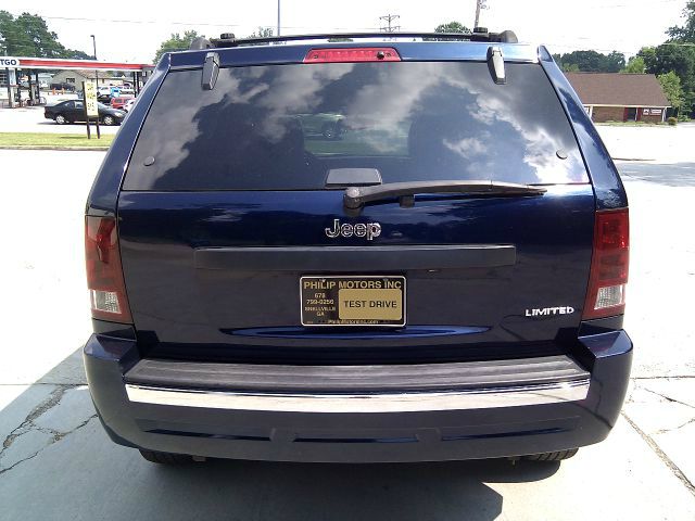 Jeep Grand Cherokee 2005 photo 2