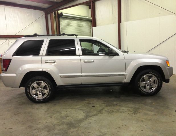 Jeep Grand Cherokee 1500 Sport SLT Topper4x2 One Owner SUV
