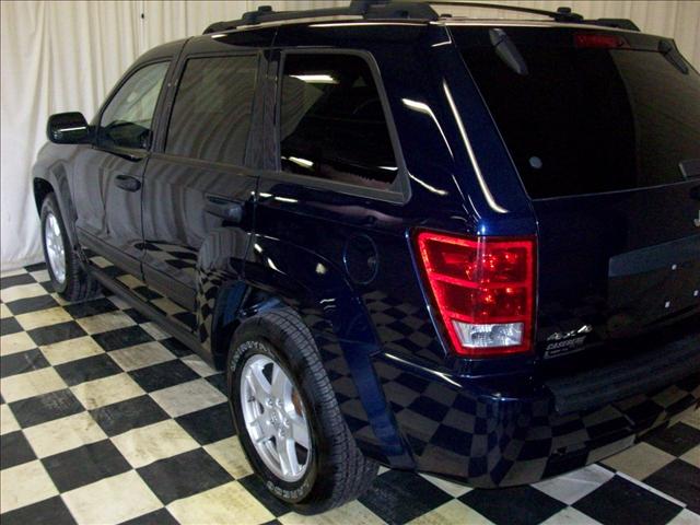Jeep Grand Cherokee 2005 photo 2