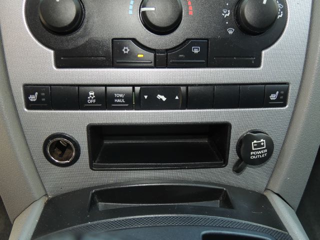 Jeep Grand Cherokee 2005 photo 10