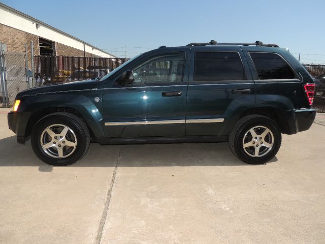Jeep Grand Cherokee 2005 photo 11
