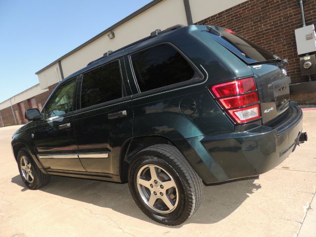 Jeep Grand Cherokee 2005 photo 14