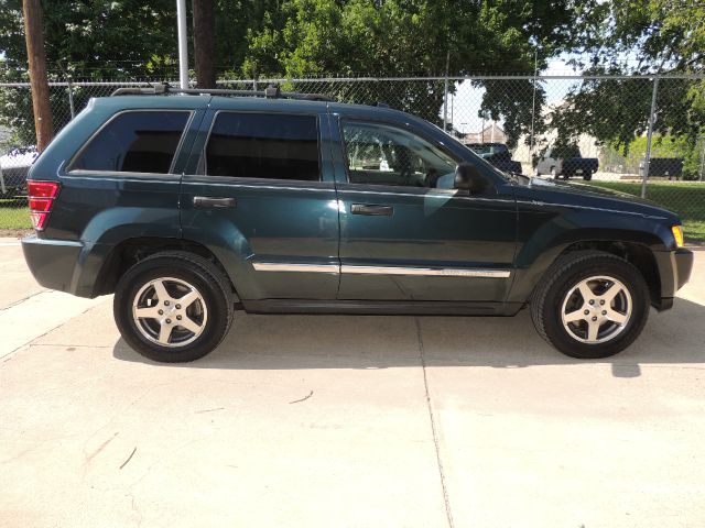 Jeep Grand Cherokee 2005 photo 26