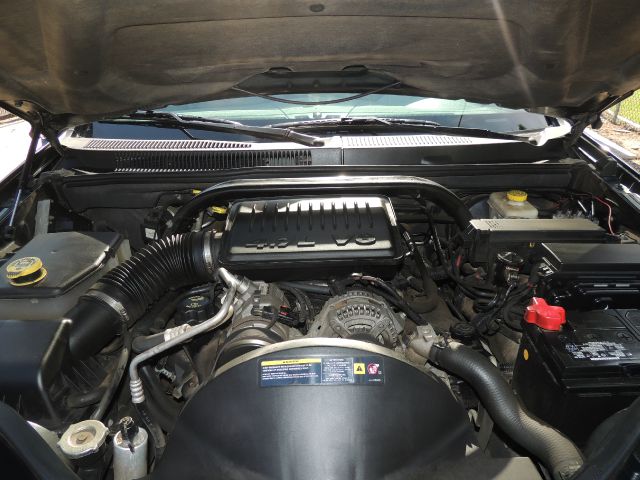 Jeep Grand Cherokee 2005 photo 4