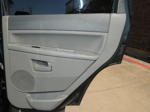 Jeep Grand Cherokee 2005 photo 6