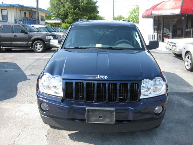 Jeep Grand Cherokee 2005 photo 4