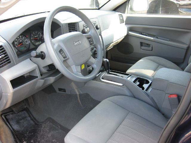Jeep Grand Cherokee 2005 photo 5