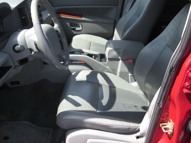 Jeep Grand Cherokee Super SUV